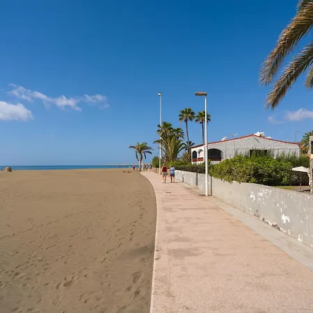Beachside In Palmas Semesterbostad